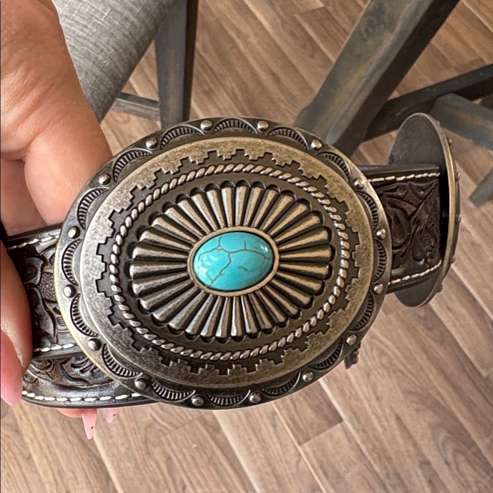 Ariat Brown Leather Concho Belt with Turquoise Accents - Picture 2 of 4